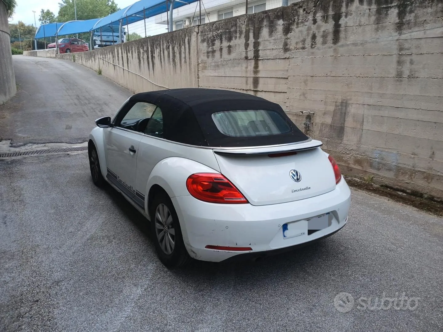 Volkswagen Maggiolino Cabrio 2015 photo 2