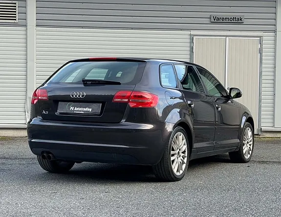 Audi A3 2009 photo 3