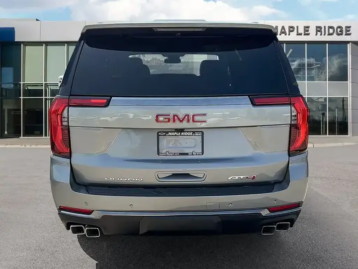GMC Yukon 2026 photo 4