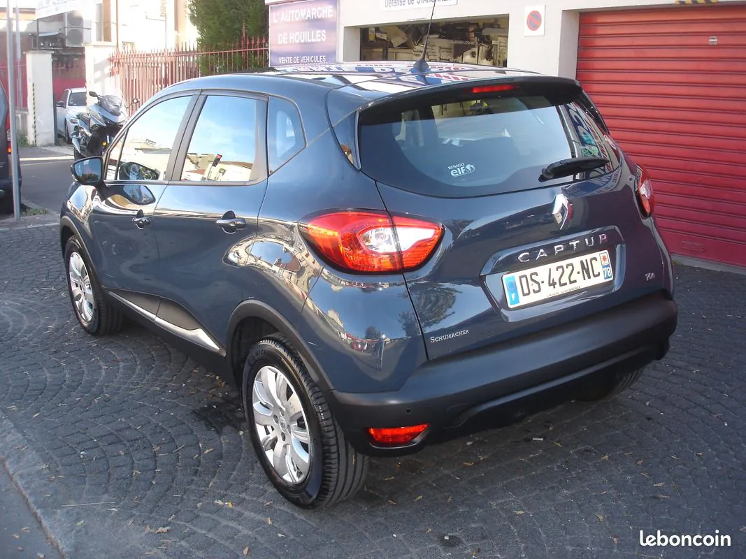 Renault Captur 2015 photo 2