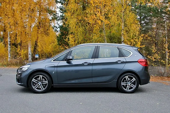 BMW 225Xe 2017 photo 2