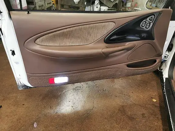 Ford Thunderbird 1994 photo 3