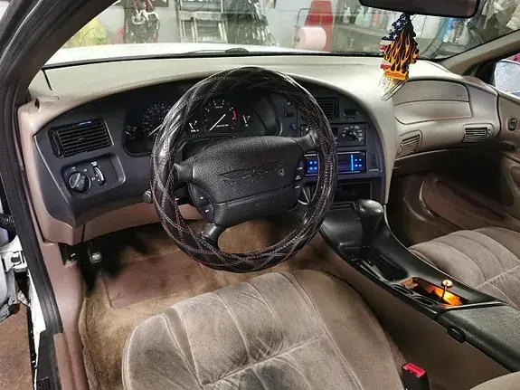 Ford Thunderbird 1994 photo 5