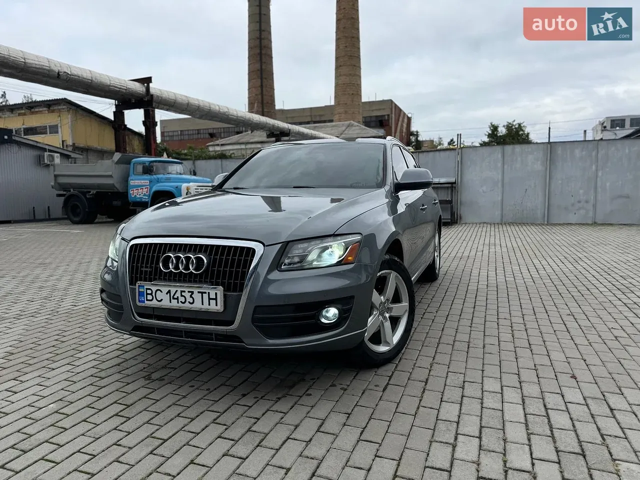 Audi Q5 2012 photo 2