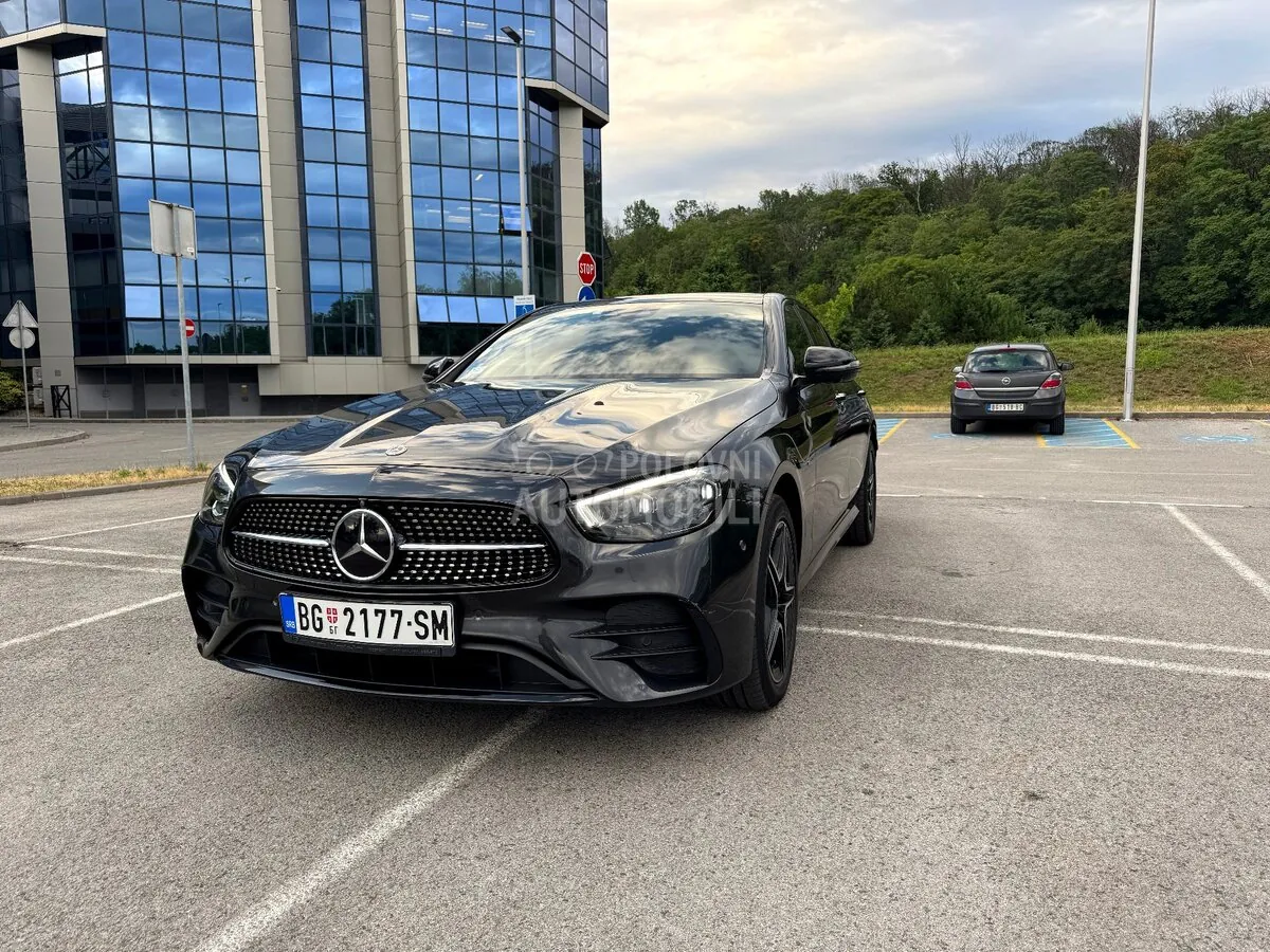 Mercedes-Benz E 300