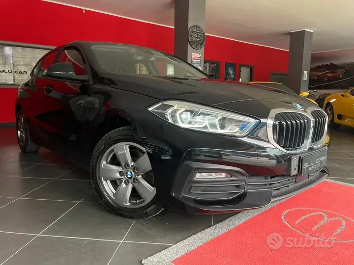 BMW 116D 2022 photo 4