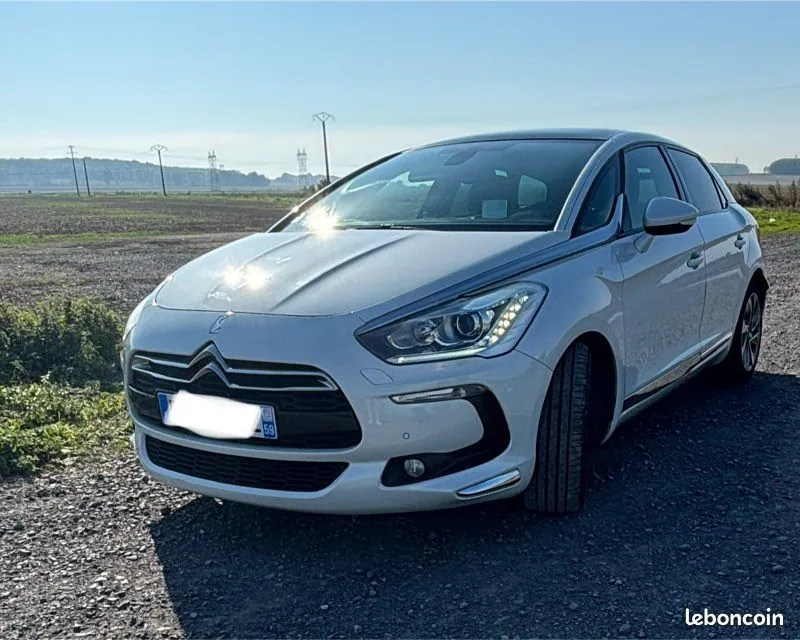 DS Automobiles Ds 5 2014 photo 2