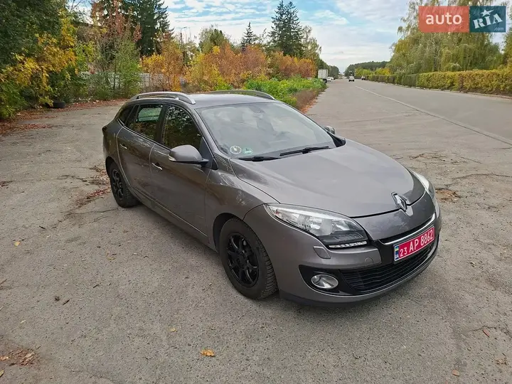 Renault Megane 2013 photo 2