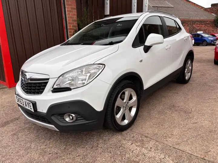 Vauxhall Mokka 2013 photo 2