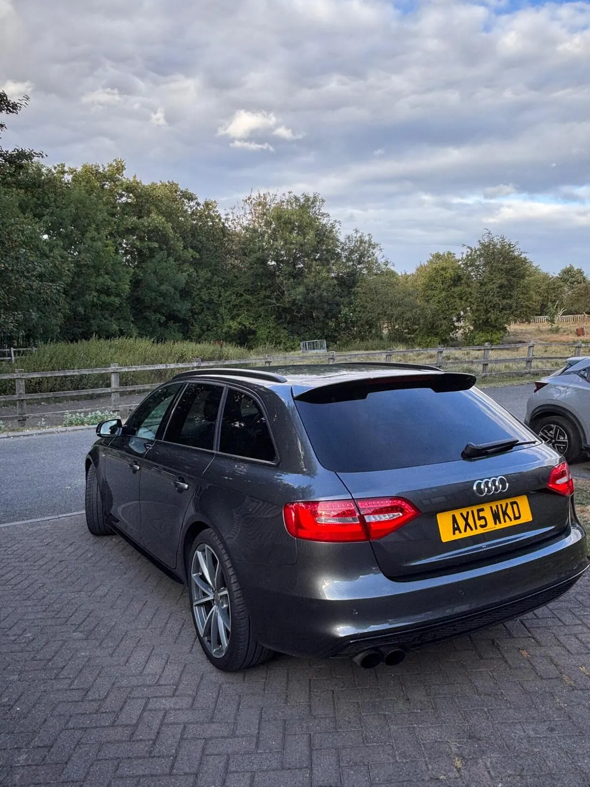 Audi A4 2015 photo 2