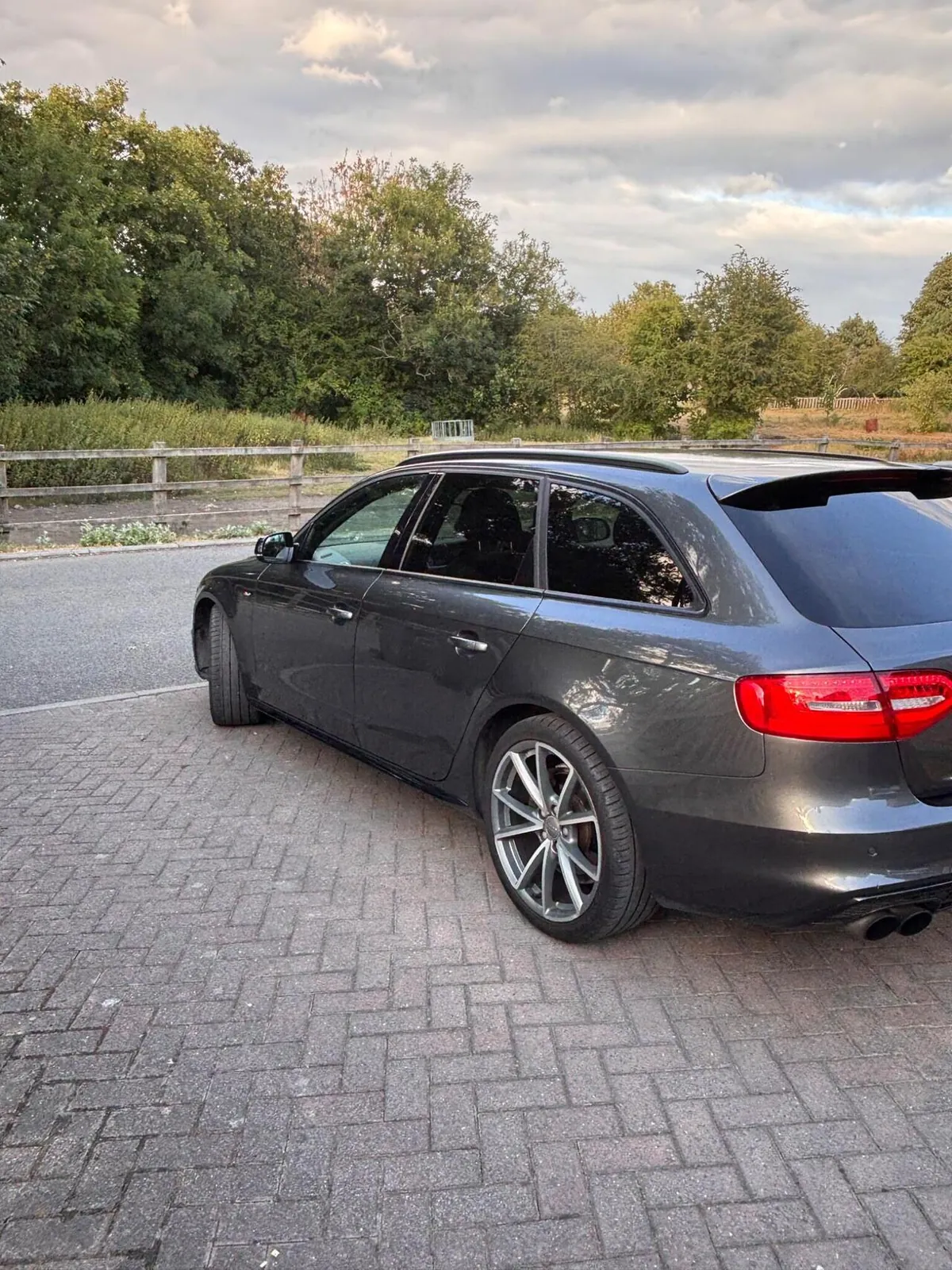 Audi A4 2015 photo 3