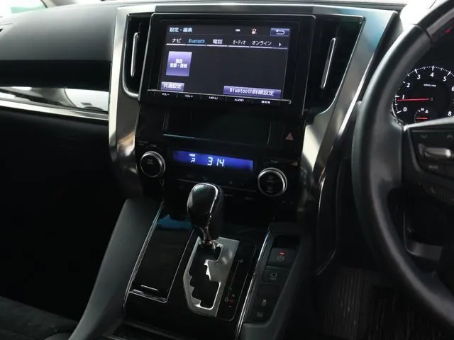 Toyota Verfia 2.5Z G Edition 2015 photo 3
