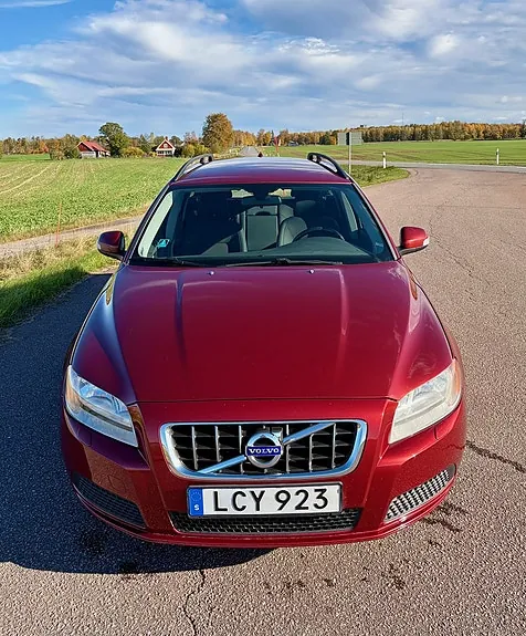 Volvo V70 2011 photo 3