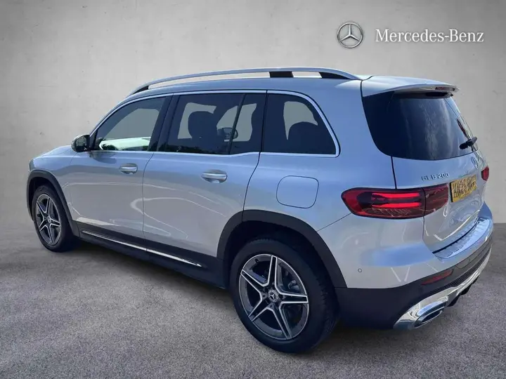 Mercedes-Benz Glb 2025 photo 2
