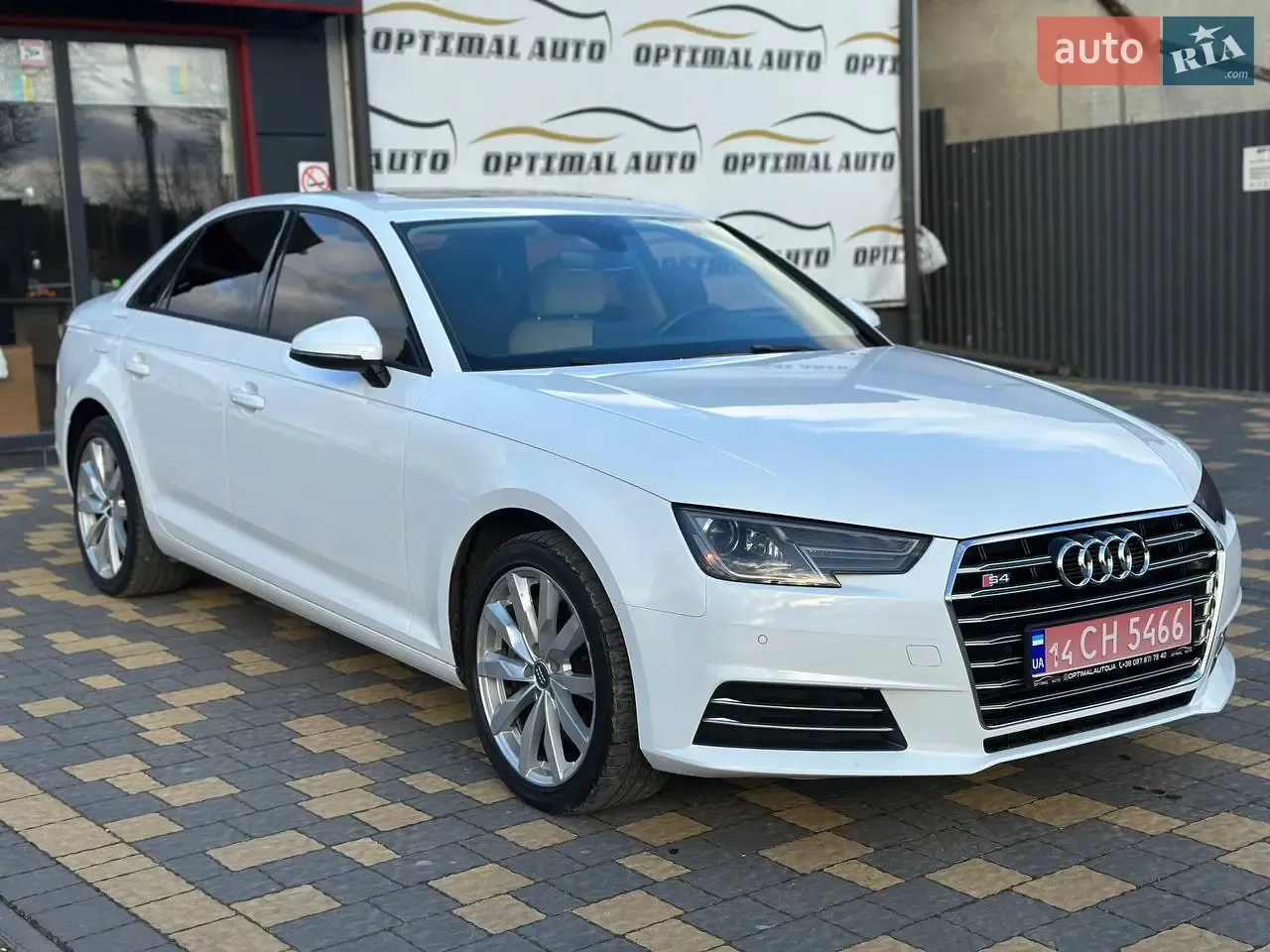 Audi A4 2017 photo 3