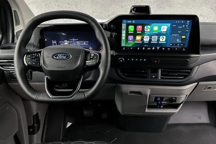 Ford E-Transit 2026 photo 2