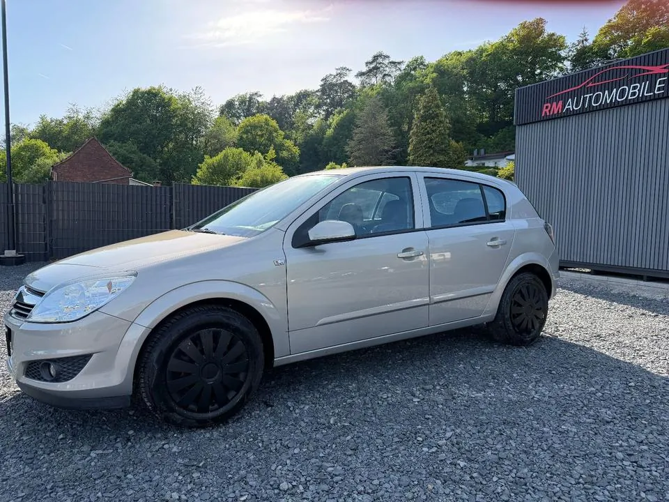 Opel Astra H