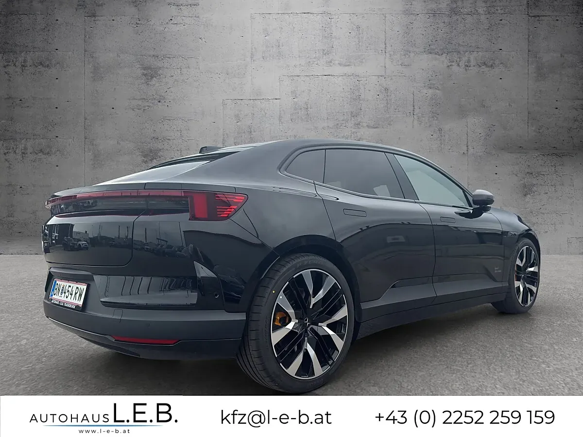Polestar 4 2026 photo 2