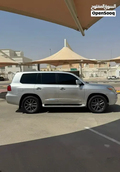 Lexus Lx 570 2010 photo 3