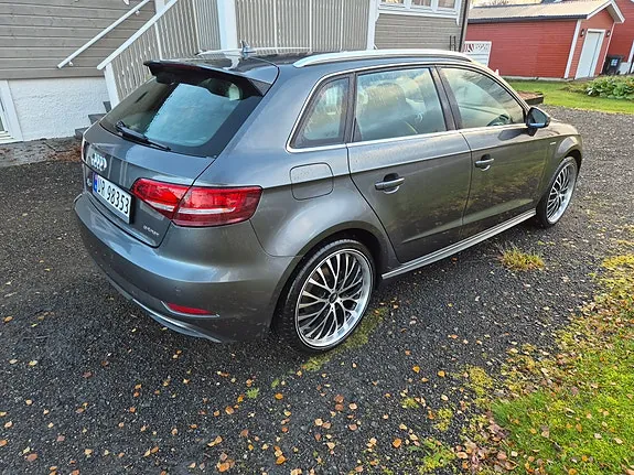 Audi E-Tron 2018 photo 3