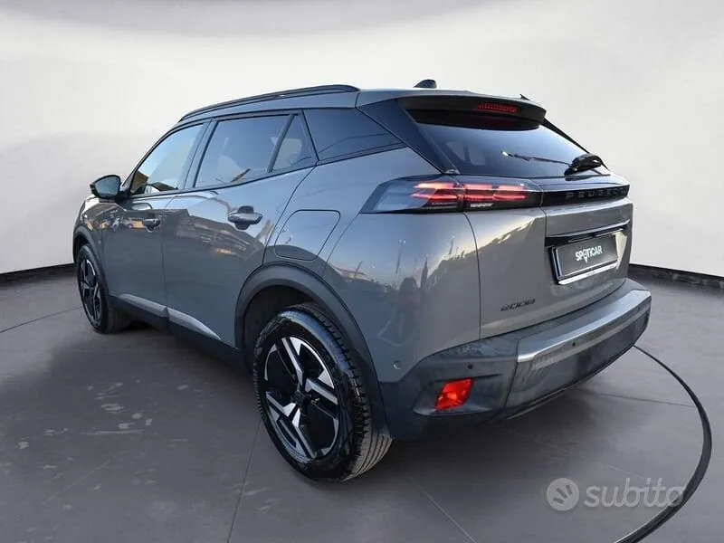 Peugeot 2008 2023 photo 5