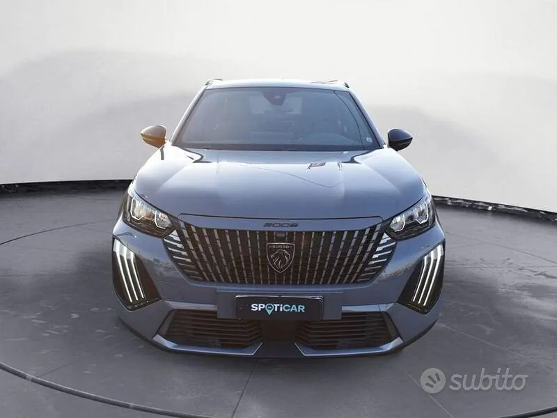 Peugeot 2008 2023 photo 2
