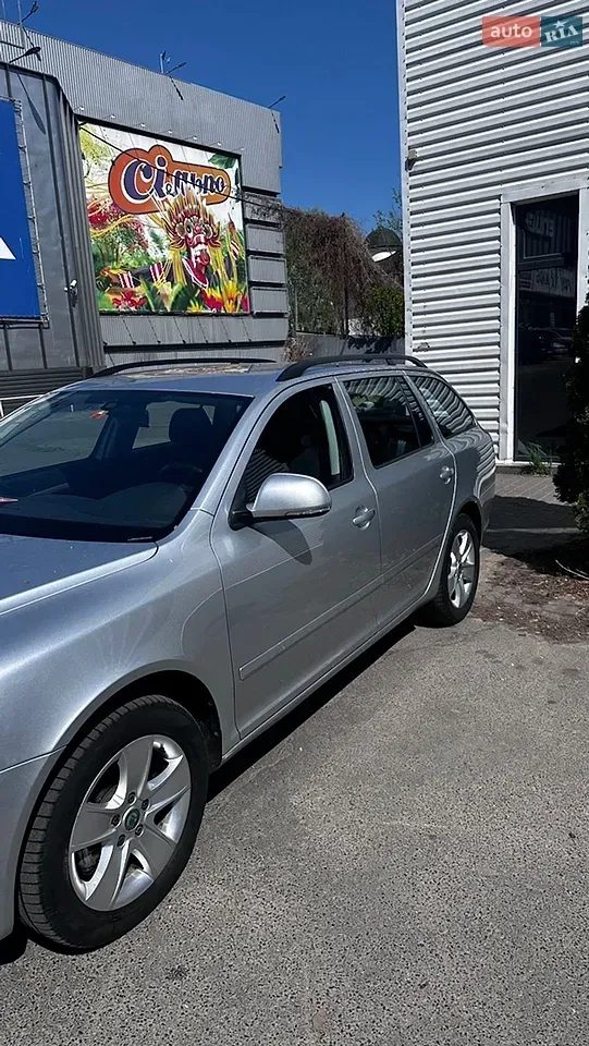 Skoda Octavia 2011 photo 5