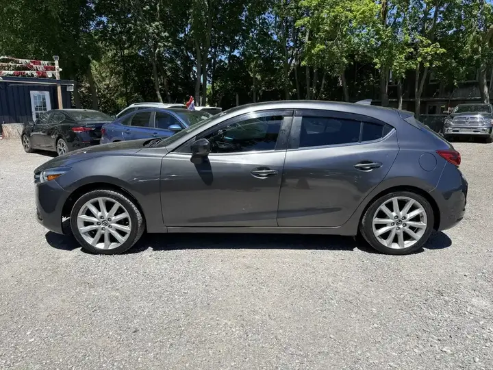 Mazda Mazda3 2017 photo 3
