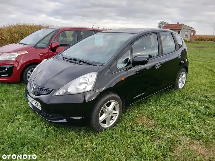 Honda Jazz 2010 photo 2