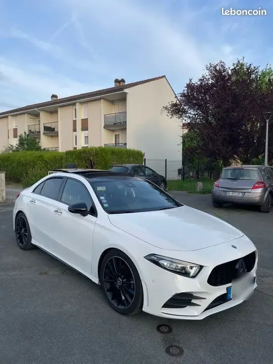 Mercedes-Benz A-Class 2019 photo 2