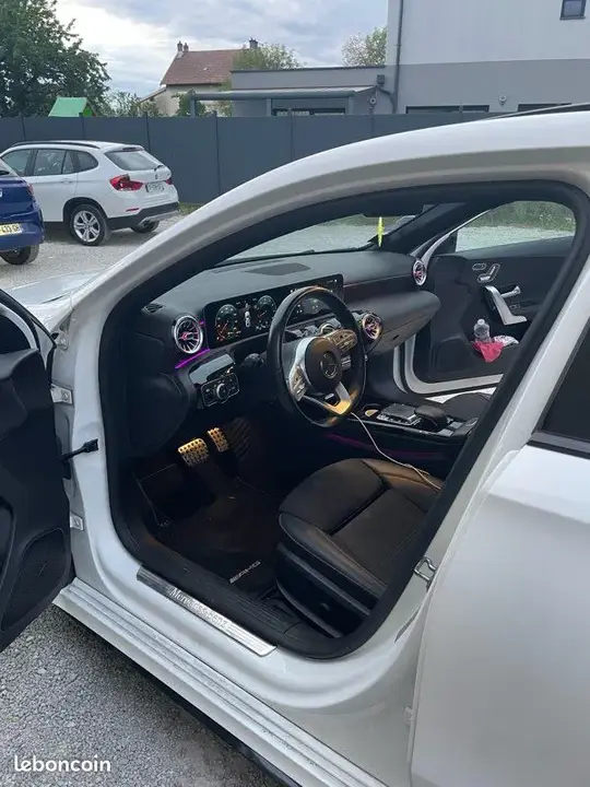 Mercedes-Benz A-Class 2019 photo 3