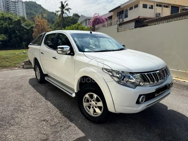 Mitsubishi Triton