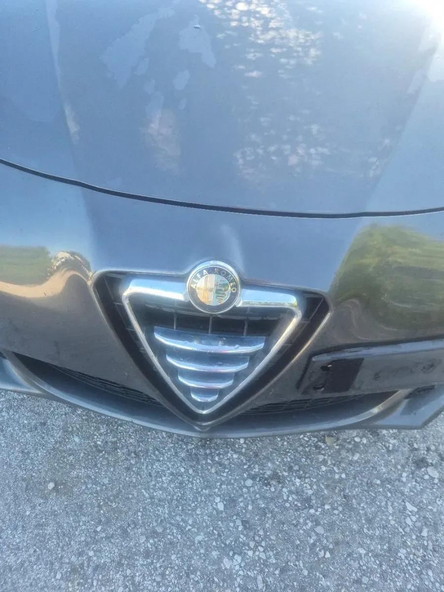 Alfa Romeo Giulietta 2013 photo 2