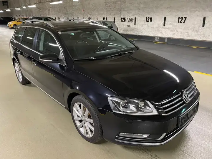 Volkswagen Passat 2012 photo 3