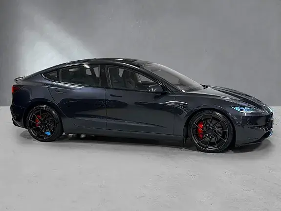 Tesla Model 3 2024 photo 2