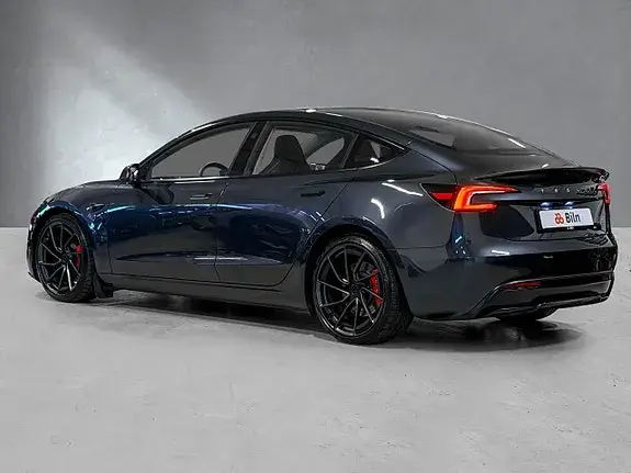 Tesla Model 3 2024 photo 3