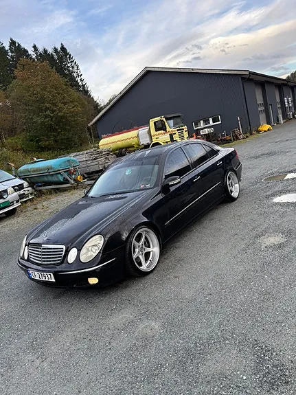Mercedes-Benz E220 D