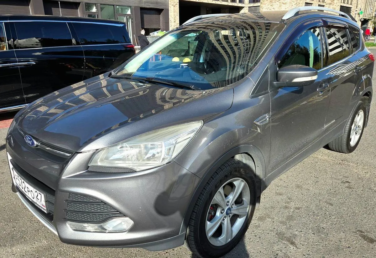 Ford Kuga 2013 photo 3