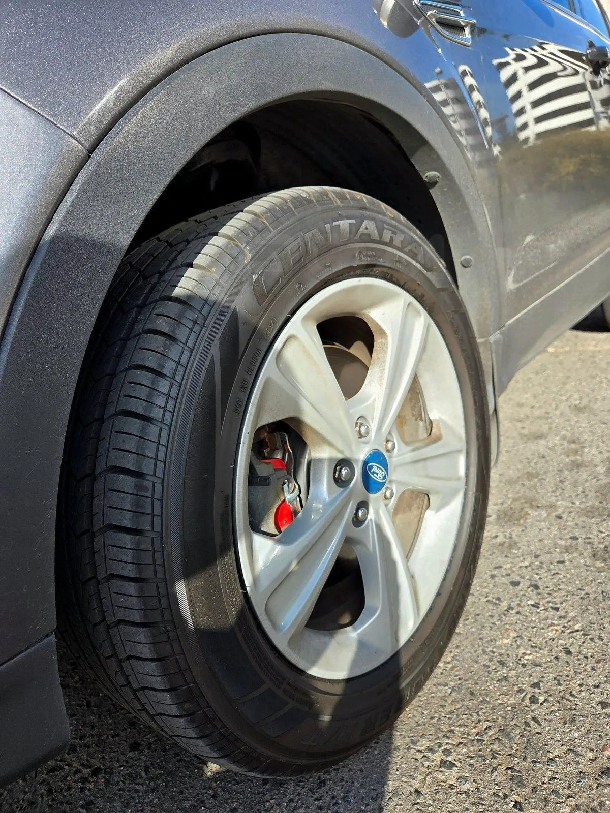 Ford Kuga 2013 photo 4