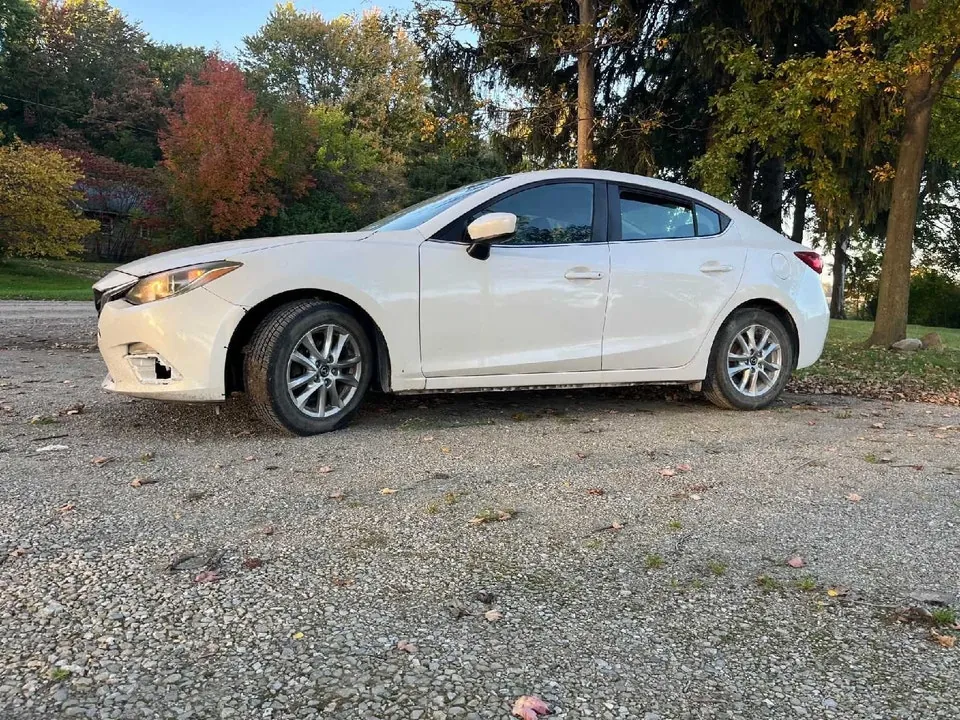 Mazda 3 2015 photo 5