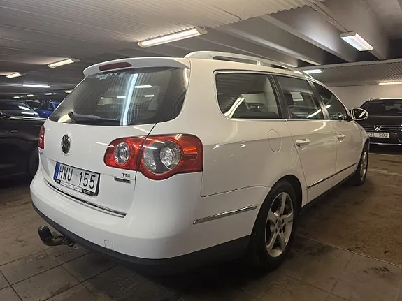 Volkswagen Passat 2010 photo 5