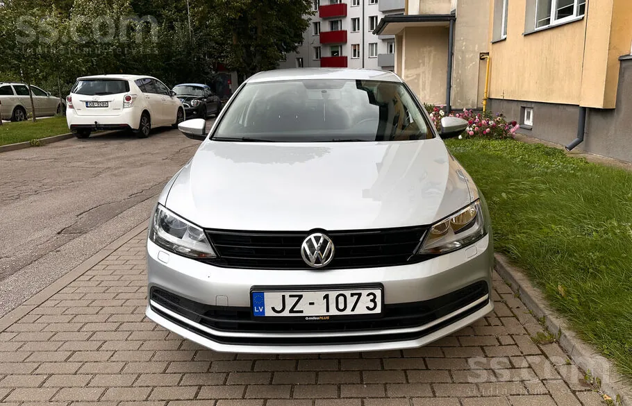 Volkswagen Jetta 2015 photo 2