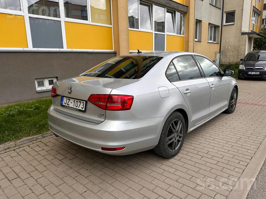 Volkswagen Jetta 2015 photo 4