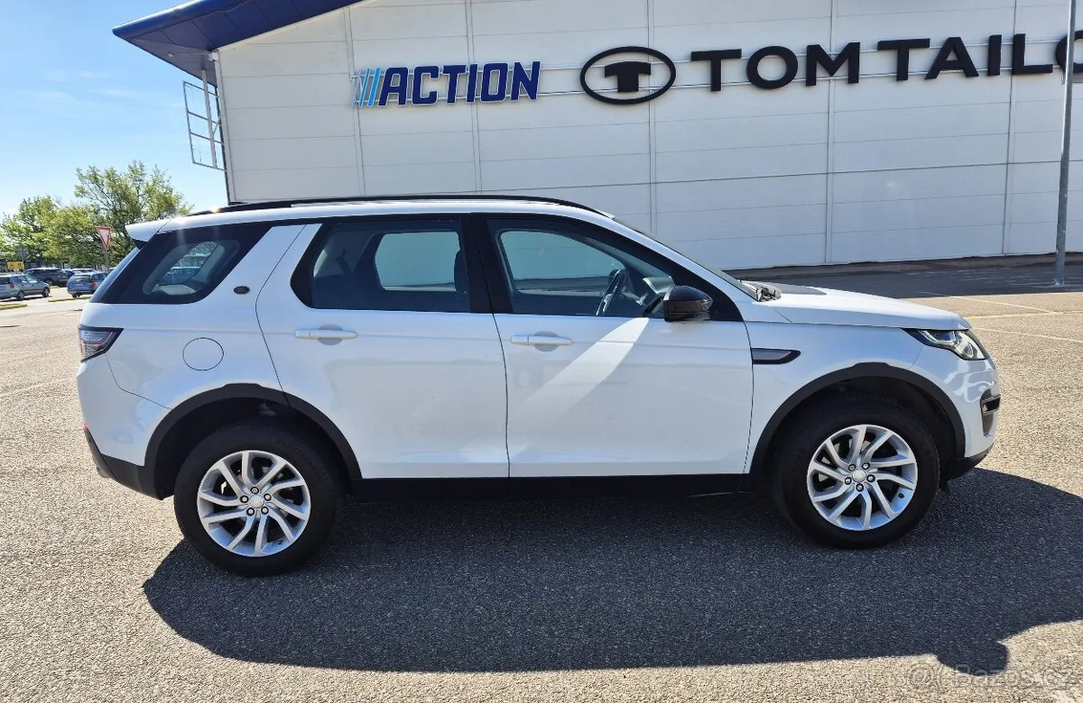 Land Rover Discovery Sport 2017 photo 4