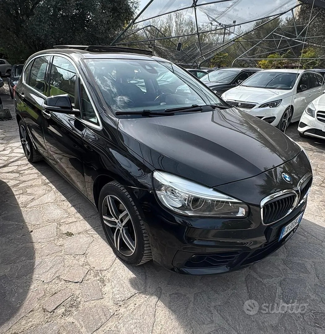 BMW 218 Active Tourer 2014 photo 2