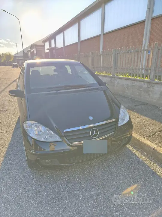 Mercedes-Benz A-Class 2009 photo 4