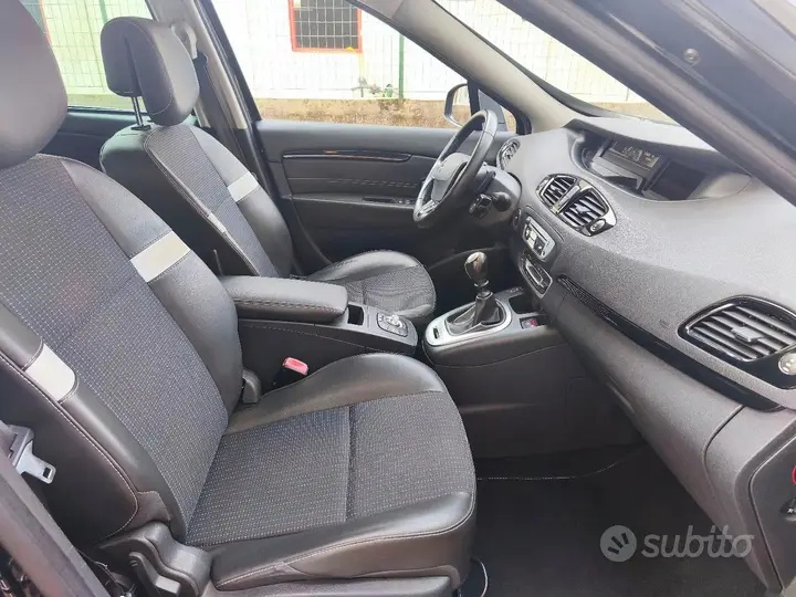 Renault Scenic 2013 photo 4