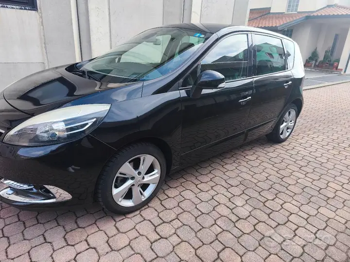 Renault Scenic 2013 photo 3