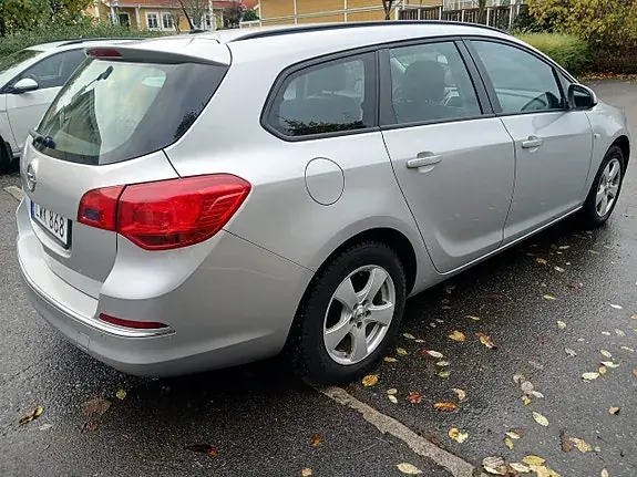 Opel Astra 2015 photo 4