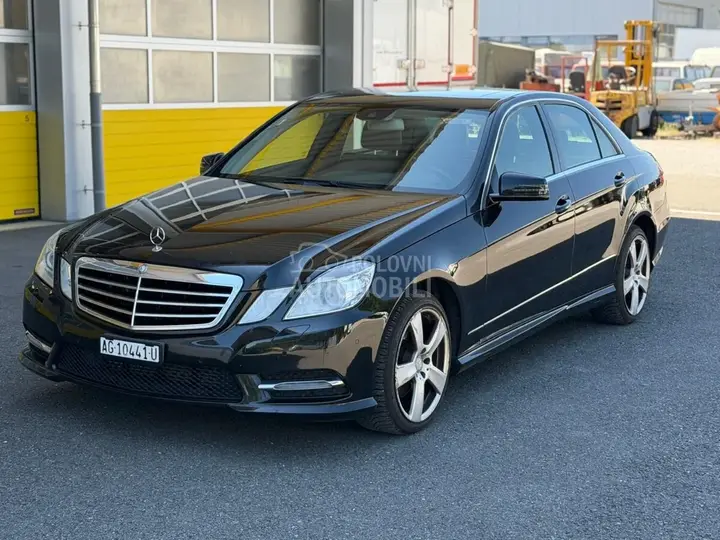 Mercedes-Benz E 250 2013 photo 4